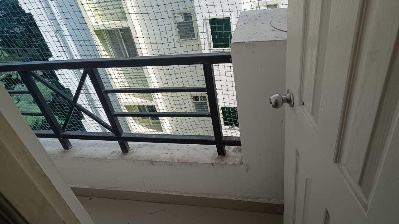 4 BHK Flat For sale in Ba